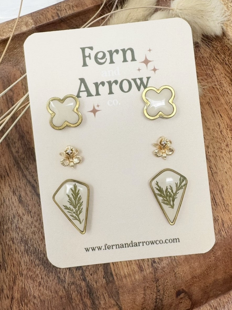 Fern and blossoms stud pack