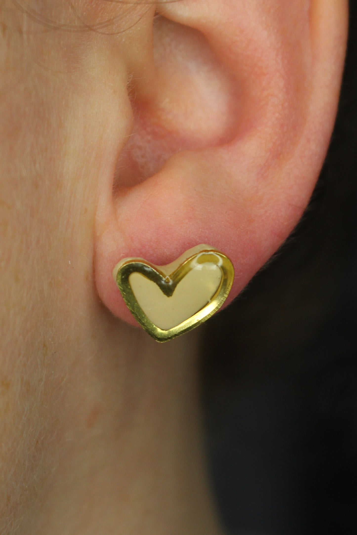 Neutral hearts stud pack