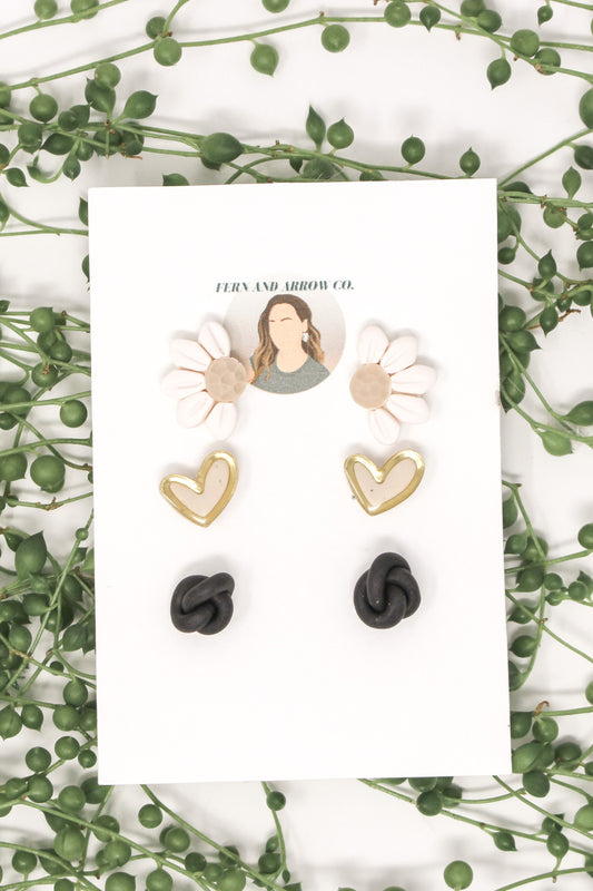 Daisies and hearts stud pack