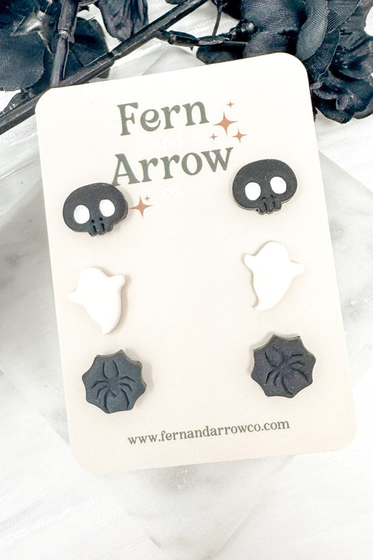 Skull and spider stud pack